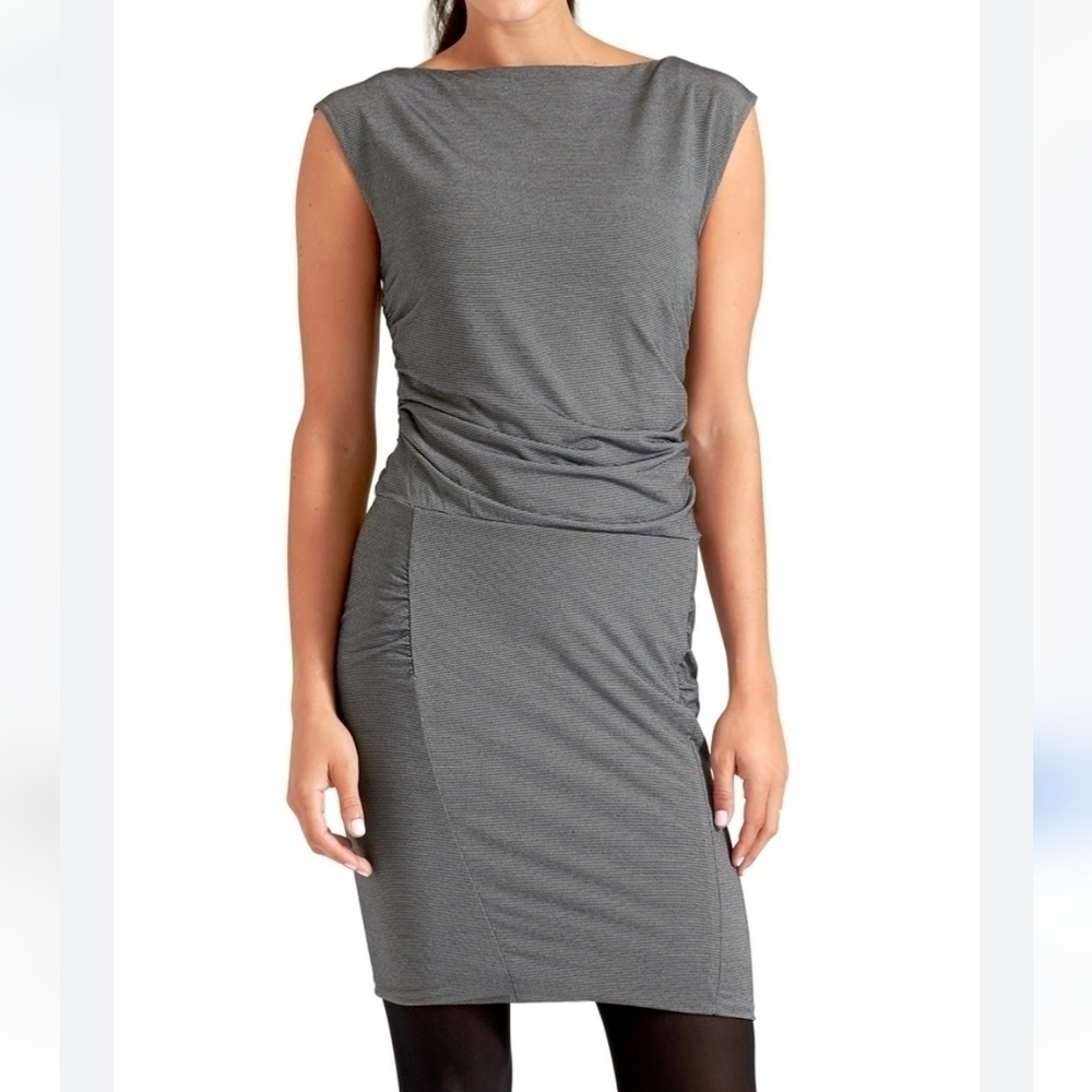 Athleta Micro Striped Westwood Ruching to the side Sleeveless Dress Sz M